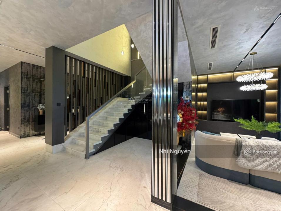 Cho thuê villa quận 2 1000m2 5pn nội thất đầy đủ, vị trí thuận tiện,  xem nhà