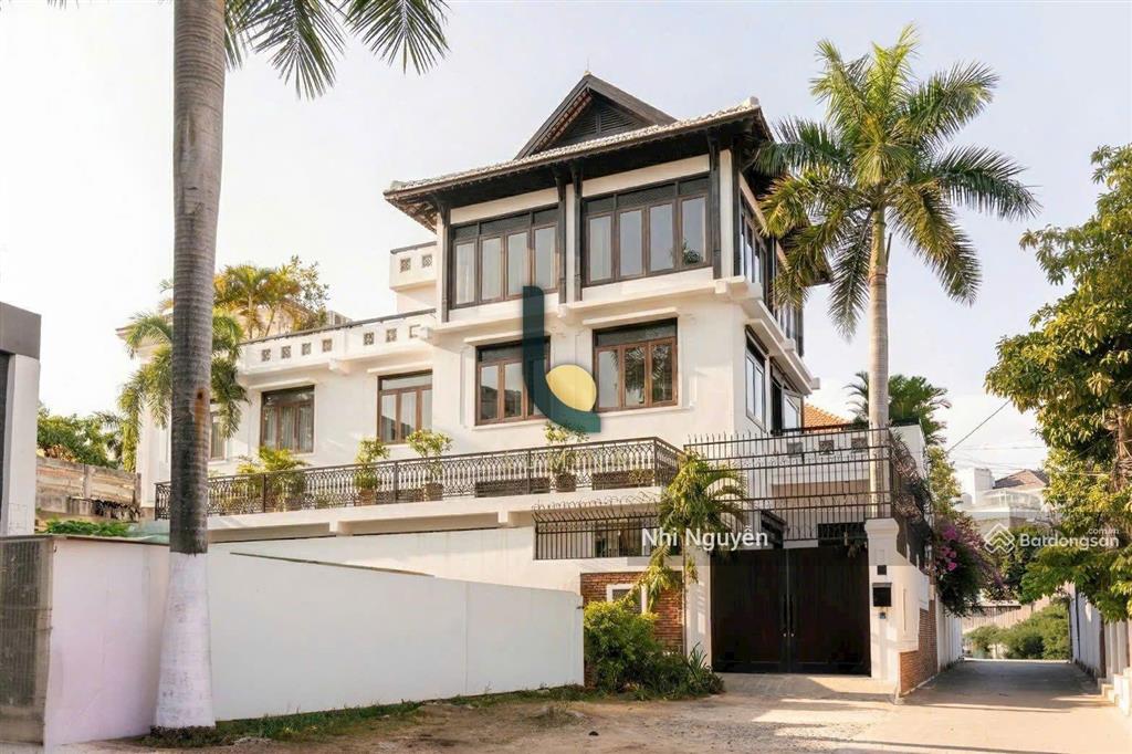 Cho thuê villa thảo điền 500m2 5pn
