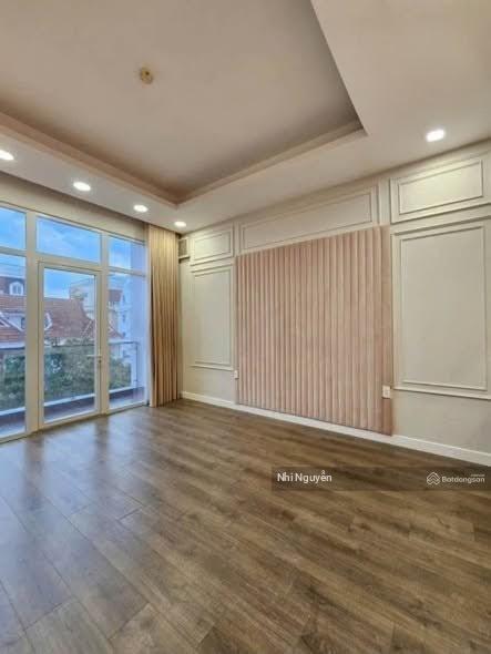 Cho thuê villa quận 2 430m2 5pn nội thất đầy đủ, vị trí thuận tiện,  xem nhà