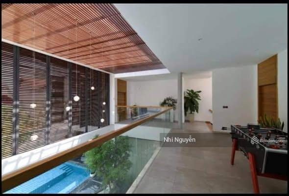 Cho thuê villa quận 2 500m2 5pn nội thất đầy đủ, vị trí thuận tiện,  xem nhà