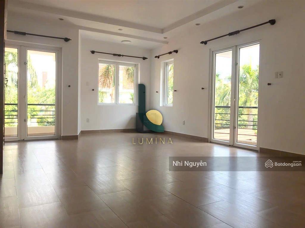 Cho thuê villa quận 2 350m2 4pn nội thất đầy đủ, vị trí thuận tiện,  xem nhà