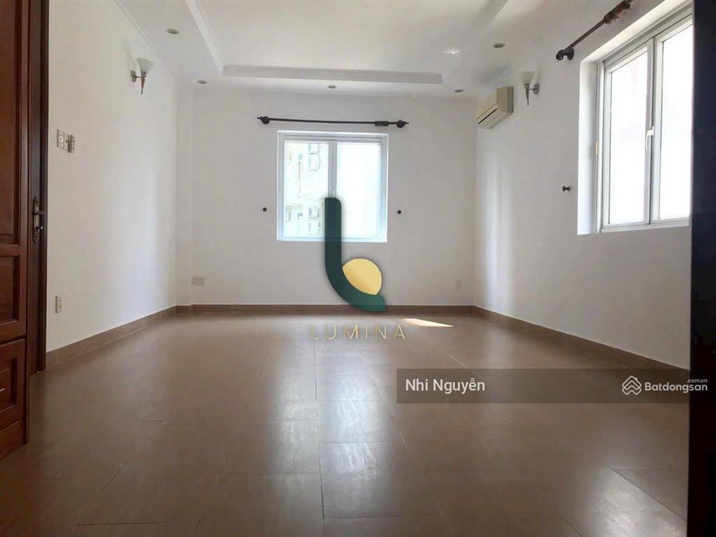 Cho thuê villa quận 2 350m2 4pn nội thất đầy đủ, vị trí thuận tiện,  xem nhà