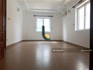 Cho thuê villa quận 2 350m2 4pn nội thất đầy đủ, vị trí thuận tiện,  xem nhà