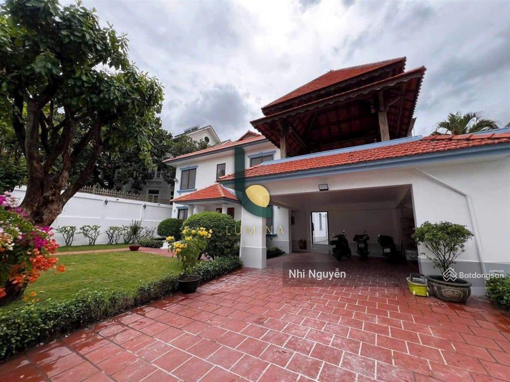 Cho thuê villa quận 2 533m2 4pn nội thất đầy đủ, vị trí thuận tiện,  xem nhà