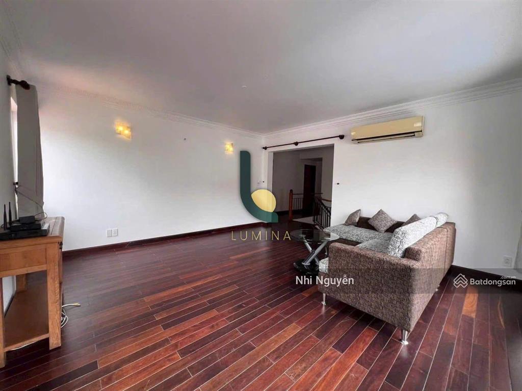 Cho thuê villa quận 2 533m2 4pn nội thất đầy đủ, vị trí thuận tiện,  xem nhà