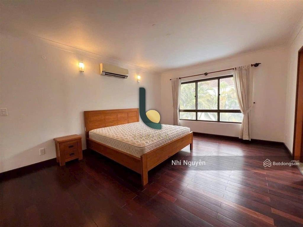 Cho thuê villa quận 2 533m2 4pn nội thất đầy đủ, vị trí thuận tiện,  xem nhà
