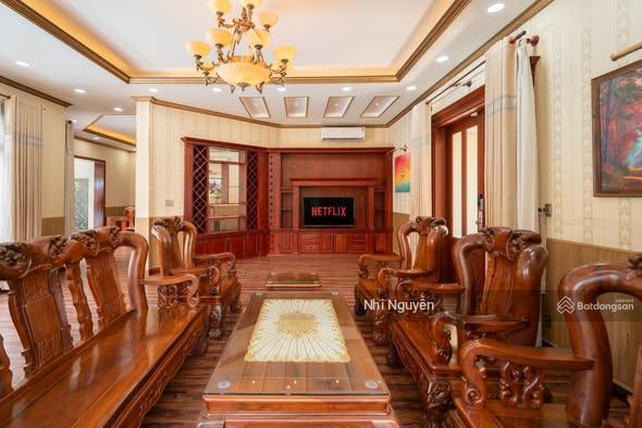 Cho thuê villa quận 2 600m2 9pn nội thất đầy đủ, vị trí thuận tiện,  xem nhà