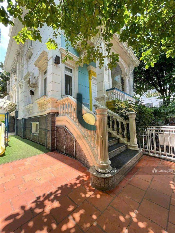 Cho thuê villa quận 2 416m2 4pn nội thất đầy đủ, vị trí thuận tiện,  xem nhà