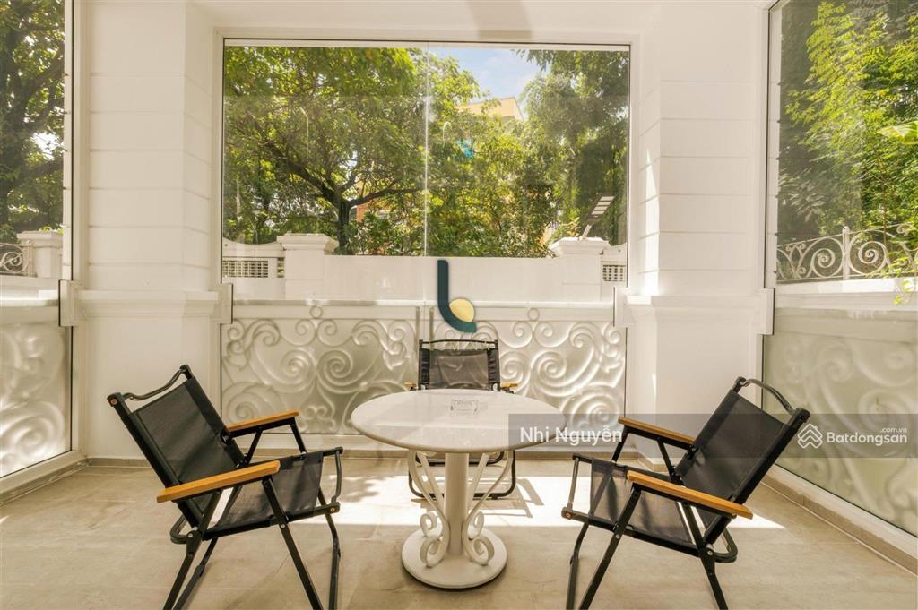 Cho thuê villa quận 2 500m2 6pn nội thất đầy đủ, vị trí thuận tiện,  xem nhà