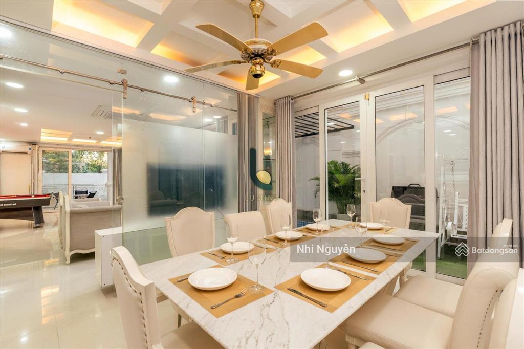 Cho thuê villa quận 2 500m2 6pn nội thất đầy đủ, vị trí thuận tiện,  xem nhà