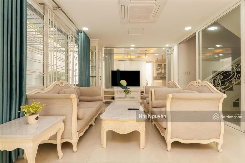 Cho thuê villa quận 2 500m2 6pn nội thất đầy đủ, vị trí thuận tiện,  xem nhà