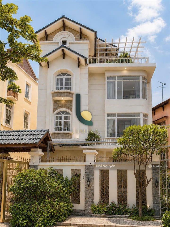 Cho thuê villa quận 2 200m2 7pn nội thất đầy đủ, vị trí thuận tiện,  xem nhà