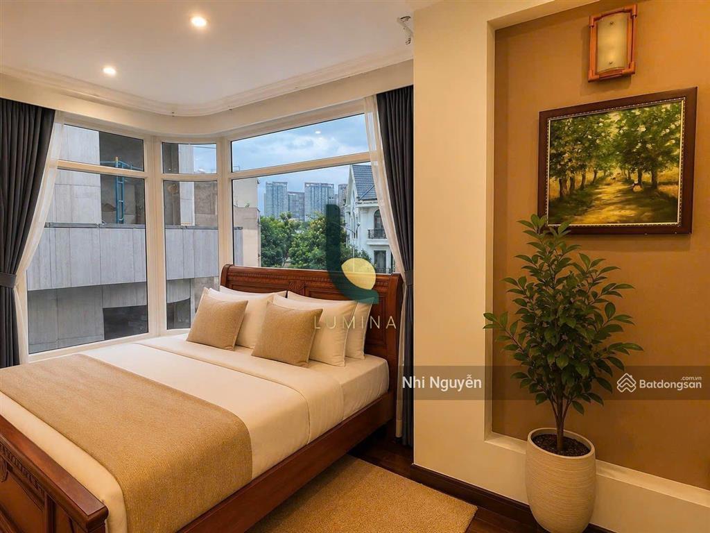 Cho thuê villa quận 2 200m2 7pn nội thất đầy đủ, vị trí thuận tiện,  xem nhà