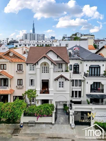 Cho thuê villa quận 2 240m2 6pn nội thất đầy đủ, vị trí thuận tiện,  xem nhà