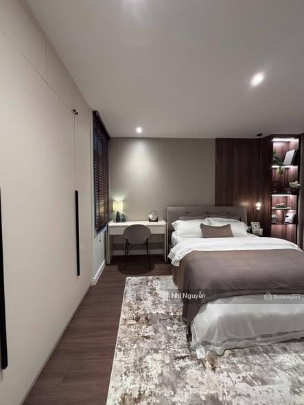 Cho thuê villa quận 9 240m2 4pn nội thất đầy đủ, vị trí thuận tiện,  xem nhà