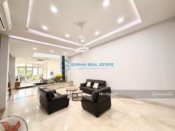 Cho thuê villa quận 2 250m2 5pn nội thất đầy đủ, vị trí thuận tiện,  xem nhà
