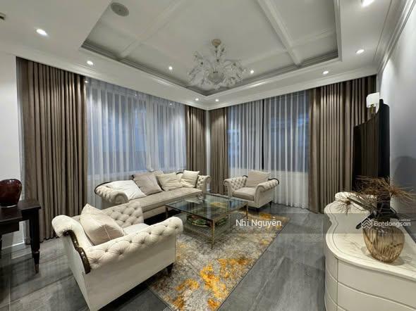 Cho thuê villa quận 7 272m2 4pn nội thất đầy đủ, vị trí thuận tiện,  xem nhà