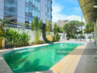 Cho thuê villa quận 2 820m2 nội thất đầy đủ, vị trí thuận tiện,  xem nhà