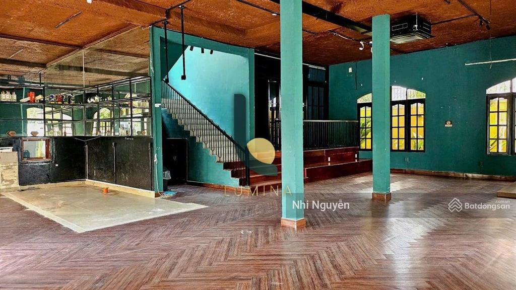 Cho thuê villa quận 2 820m2 nội thất đầy đủ, vị trí thuận tiện,  xem nhà