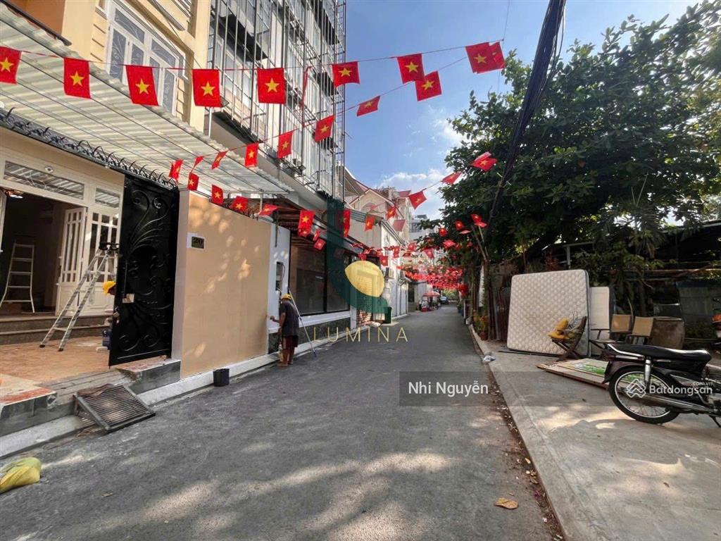 Cho thuê nhà phố quận 2 150m2 4pn