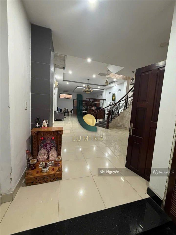 Cho thuê nhà phố quận 2 150m2 4pn