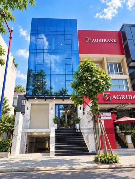 Cho thuê nhà phố quận 2 133m2 nội thất đầy đủ, vị trí thuận tiện,  xem nhà