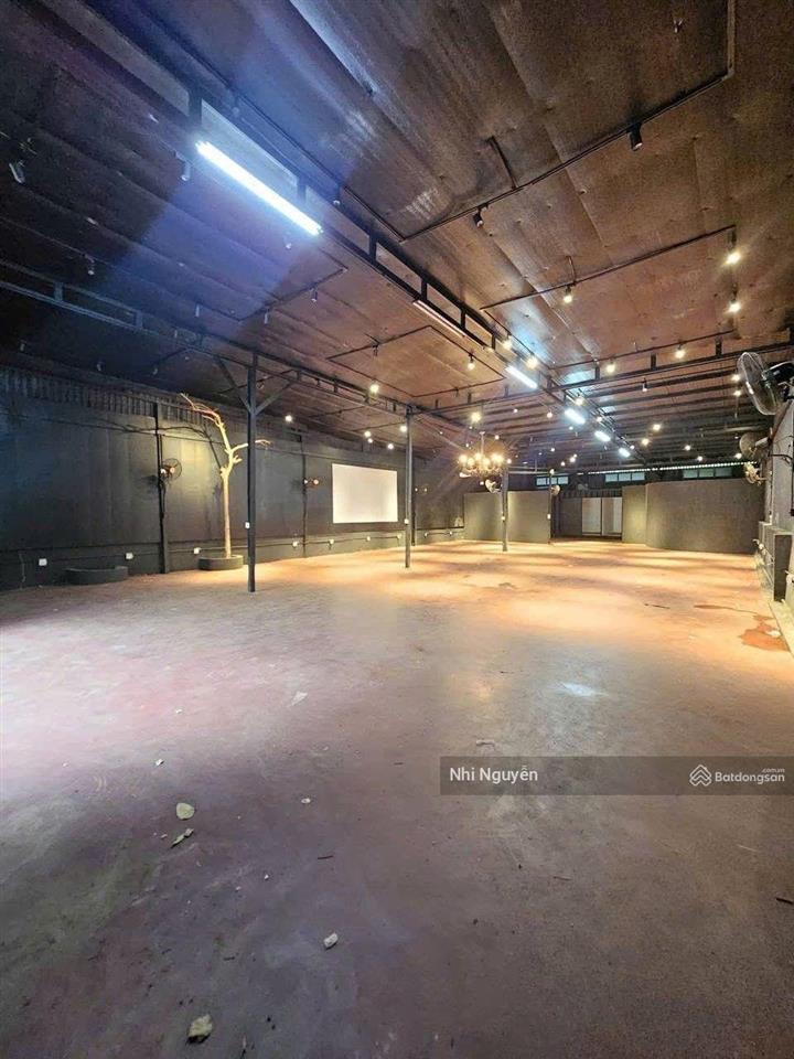 Cho thuê mặt bằng kinh doanh quận 2 336m2