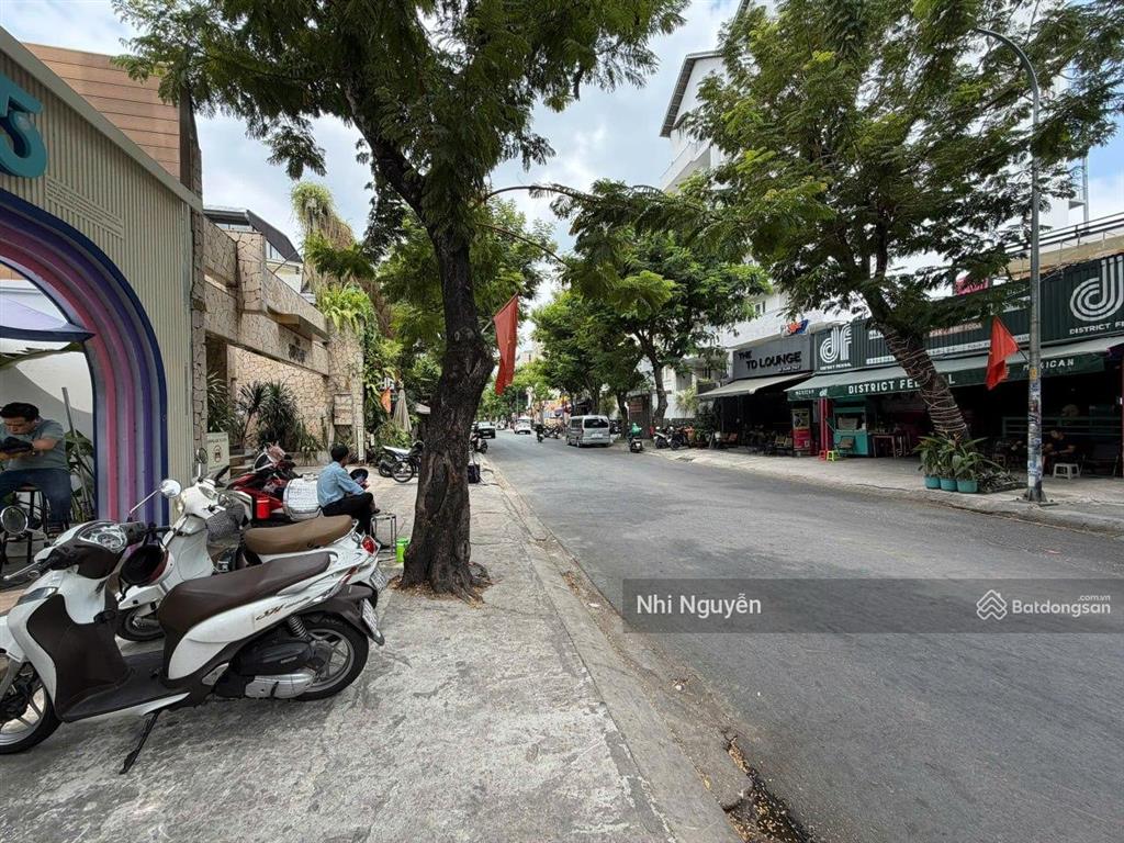 Cho thuê office quận 2 1000m2 nội thất đầy đủ, vị trí thuận tiện,  xem nhà