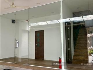 Cho thuê nhà phố quận 2 98m2 5pn nội thất đầy đủ, vị trí thuận tiện,  xem nhà