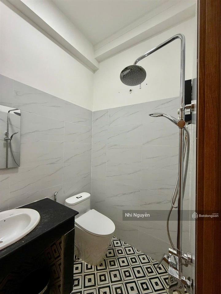 Cho thuê nhà phố quận 2 68m2 4pn nội thất đầy đủ, vị trí thuận tiện,  xem nhà
