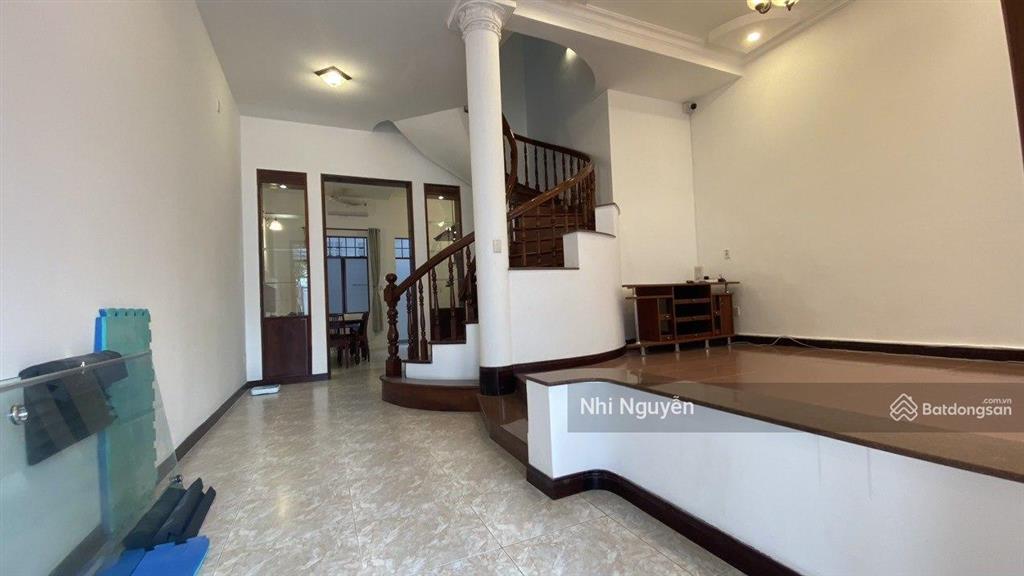 Cho thuê nhà phố quận 2 150m2 4pn