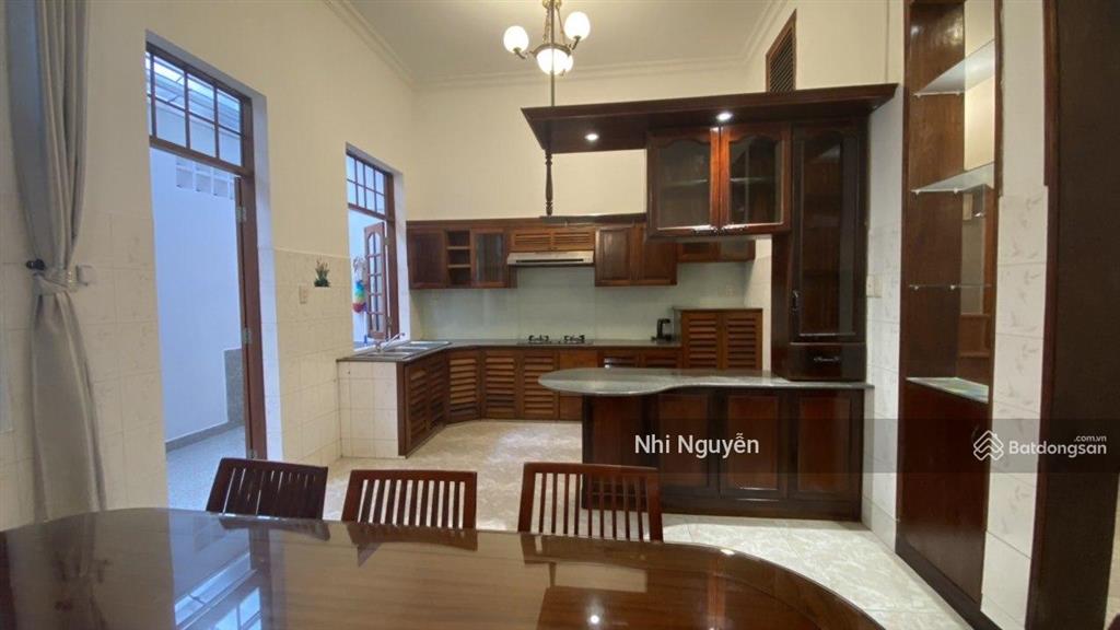 Cho thuê nhà phố quận 2 150m2 4pn