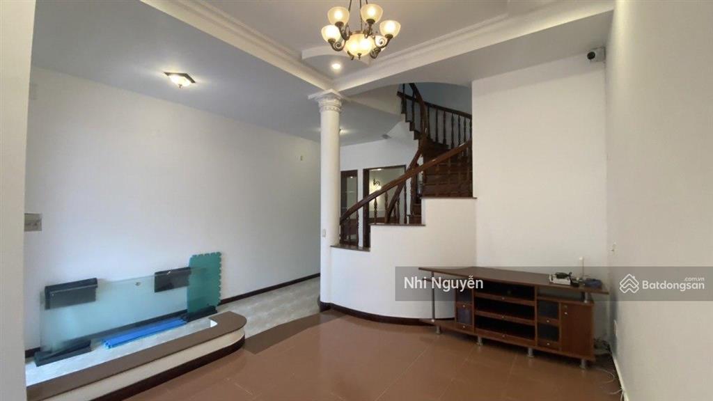 Cho thuê nhà phố quận 2 150m2 4pn