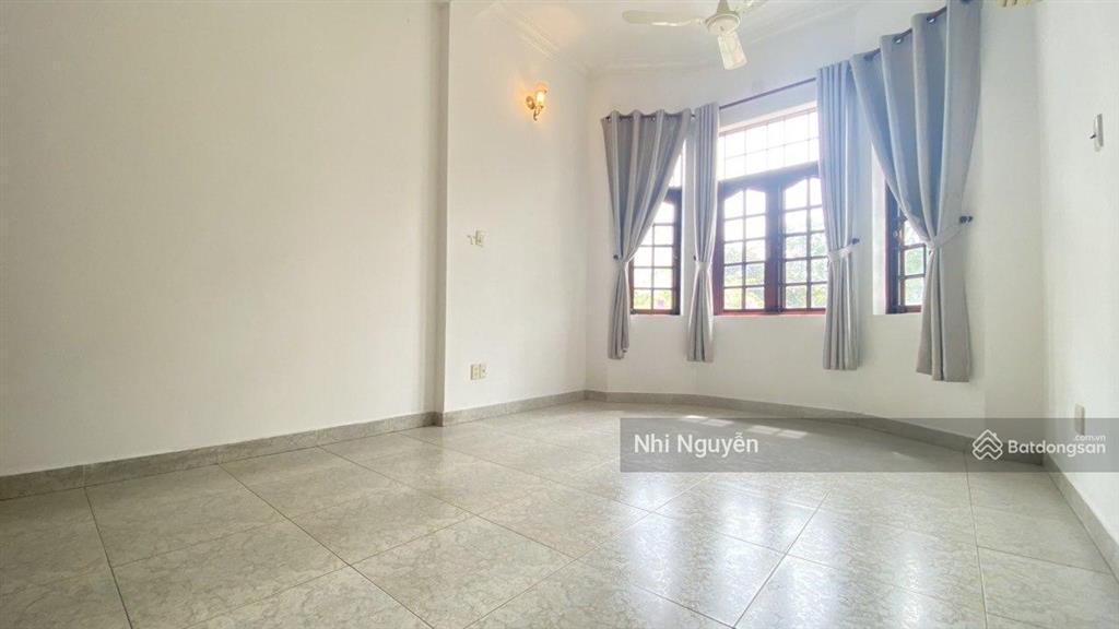 Cho thuê nhà phố quận 2 150m2 4pn