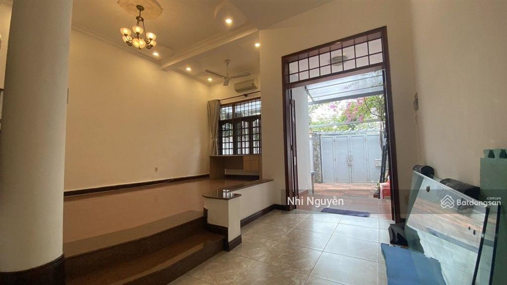 Cho thuê nhà phố quận 2 150m2 4pn