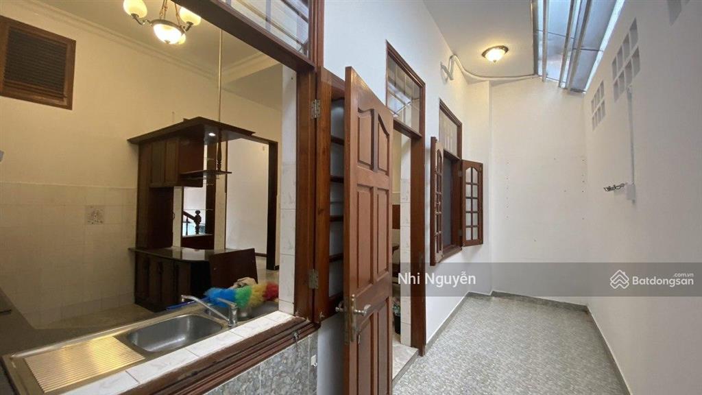 Cho thuê nhà phố quận 2 150m2 4pn