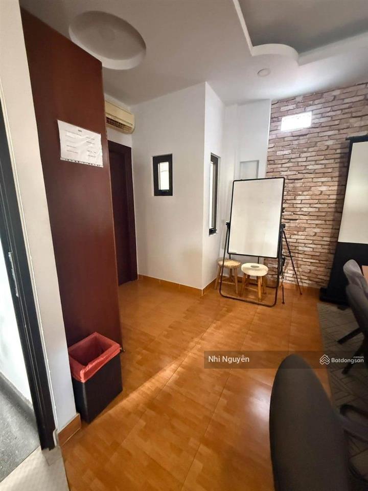 Cho thuê nhà phố quận 2 180m2 4pn