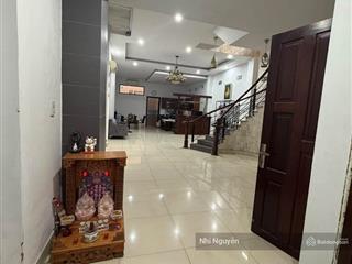 Cho thuê nhà phố quận 2 180m2 4pn