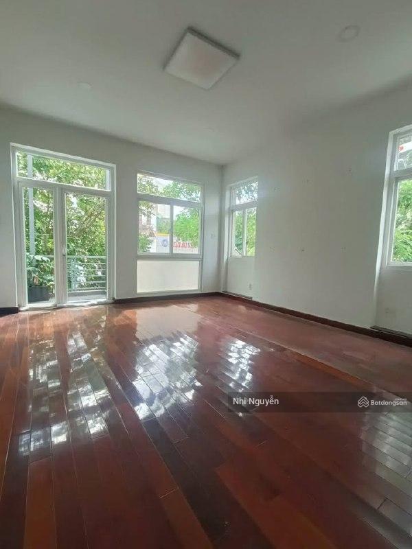 Cho thuê nhà phố quận 2, 160m2, 4pn