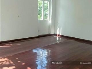Cho thuê nhà phố quận 2, 160m2, 4pn