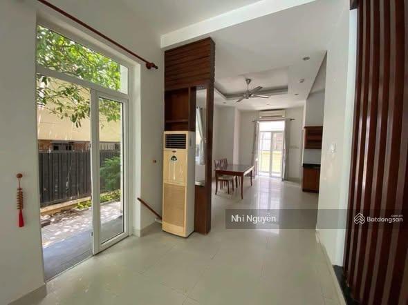 Cho thuê villa quận 2 368m2 6pn nội thất đầy đủ, vị trí thuận tiện,  xem nhà