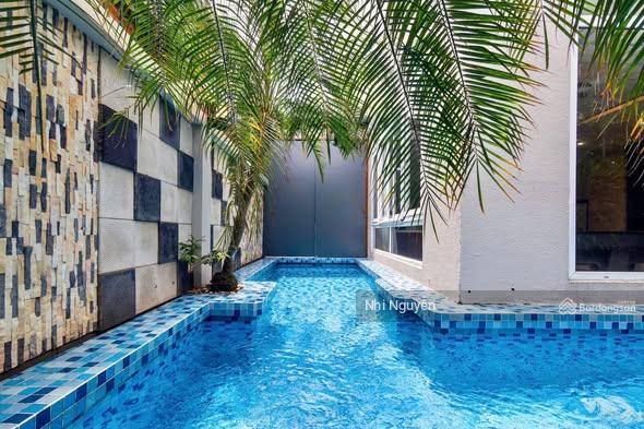 Cho thuê villa quận 2 300m2 6pn nội thất đầy đủ, vị trí thuận tiện,  xem nhà