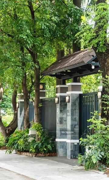 Cho thuê villa quận 2 300m2 6pn nội thất đầy đủ, vị trí thuận tiện,  xem nhà