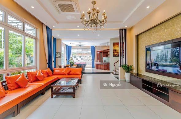 Cho thuê villa quận 2 300m2 6pn nội thất đầy đủ, vị trí thuận tiện,  xem nhà