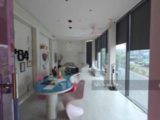 Cho thuê mặt bằng kinh doanh quận 2 220m2