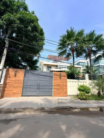 Cho thuê villa quận 2 749m2 6pn nội thất đầy đủ, vị trí thuận tiện,  xem nhà