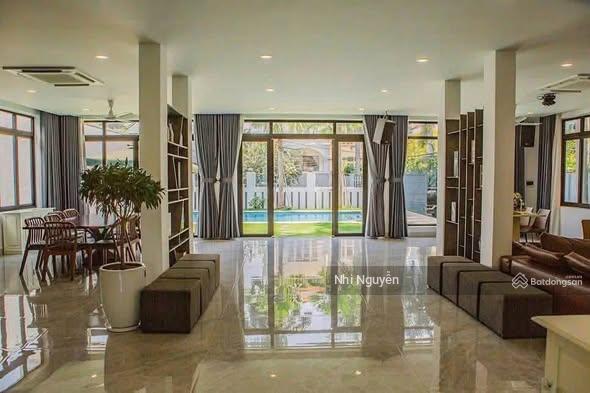 Cho thuê villa quận 2 749m2 6pn nội thất đầy đủ, vị trí thuận tiện,  xem nhà