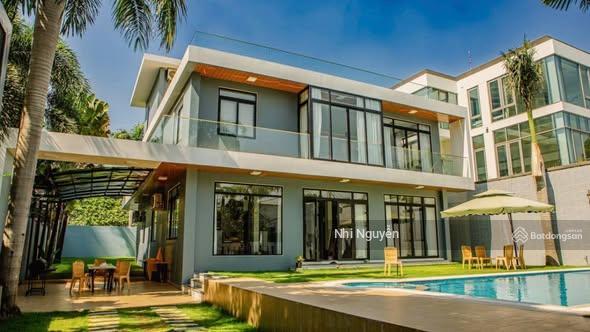 Cho thuê villa quận 2 800m2 5pn nội thất đầy đủ, vị trí thuận tiện,  xem nhà
