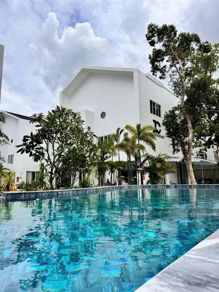 Cho thuê villa quận 2 400m2 5pn nội thất đầy đủ, vị trí thuận tiện,  xem nhà