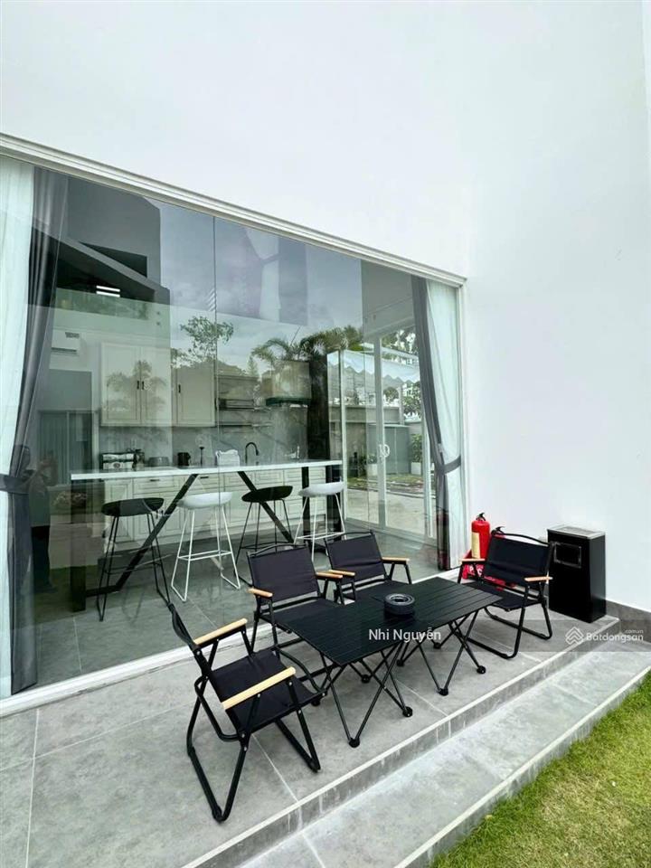 Cho thuê villa quận 2 400m2 5pn nội thất đầy đủ, vị trí thuận tiện,  xem nhà